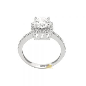 Srebrni prsten sa centralnim cirkonom