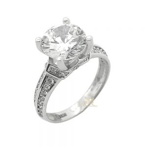 Srebrni prsten sa cirkonima