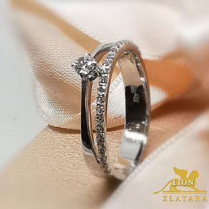 Jednobojan ili dvobojan prsten