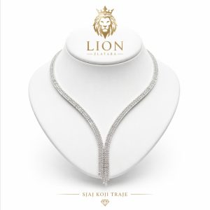 Ekstravagantna zlatna ogrlica