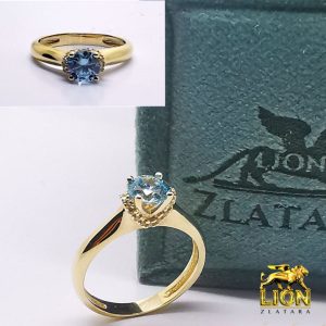 Zlatni prsten sa centralnim cirkonom